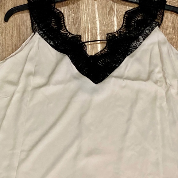 Stunning Ivory Women’s Plus size Lace Trim Satin Cami, brand new condition. - Picture 7 of 11